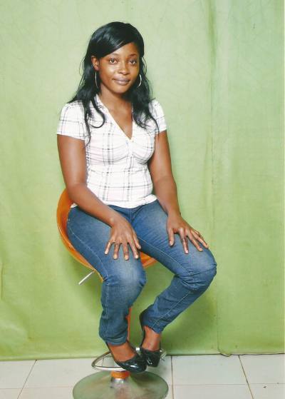 Cendra 43 Jahre Yaoundé Kamerun