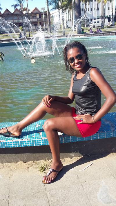 Jacqueline 28 ans Sambava Madagascar
