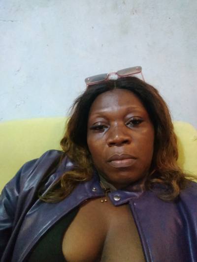 Naomie 36 Jahre Beti  Kamerun