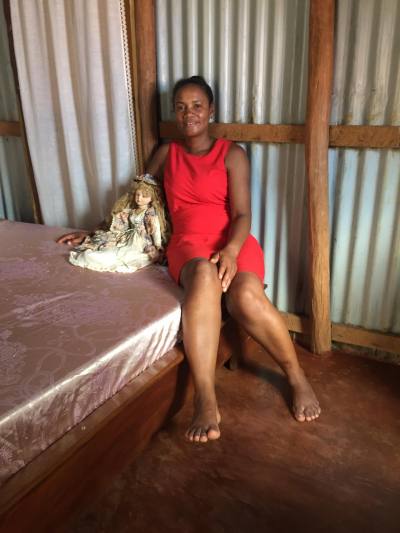 Monique 37 ans Antsiranana Madagascar