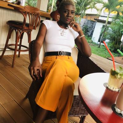 Pamela 24 ans Libreville  Gabon