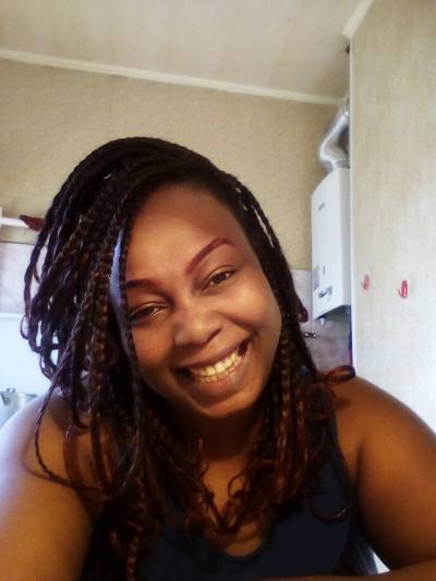 Carole 34 ans Yaoundé  Cameroun