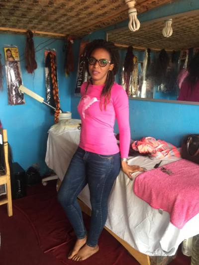 Kendell 36 years Yaounde Cameroon