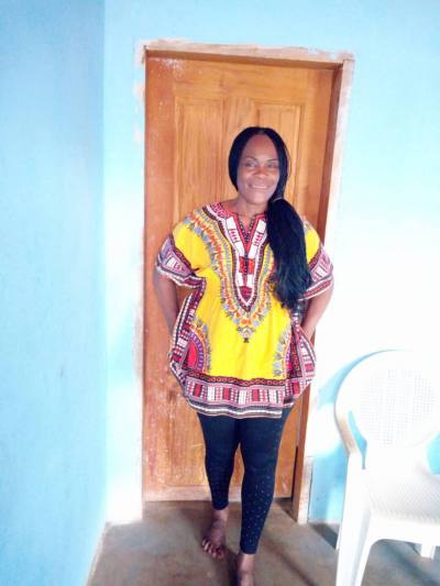 Marlyse 51 Jahre Yaoundé Kamerun