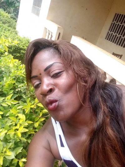 Marie therese 42 ans Yaoundé Cameroun
