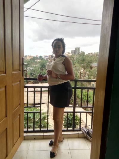 Leslie 39 ans Yaoundé Cameroun