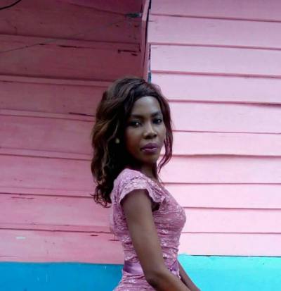 Sonia 38 ans Douala Cameroun