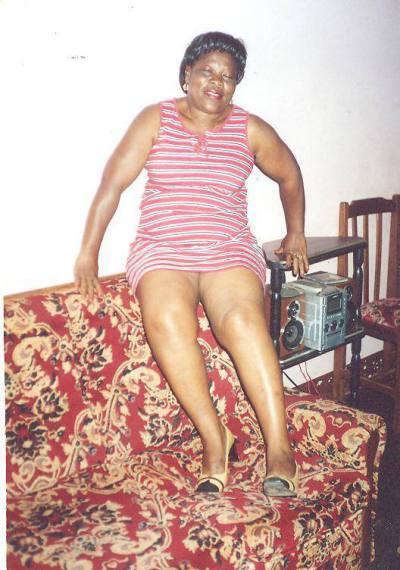 Anne marie 66 ans Yaoundé Cameroun