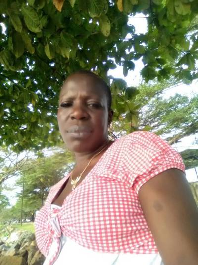 Adèle 47 years Douala Cameroon