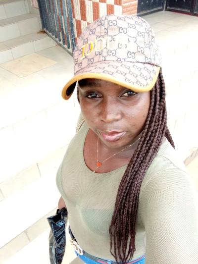 Hornela  25 ans Littoral  Cameroun