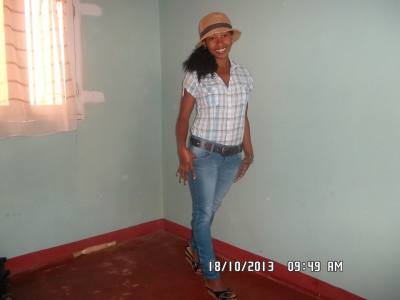 Annya 33 years Sambava Madagascar