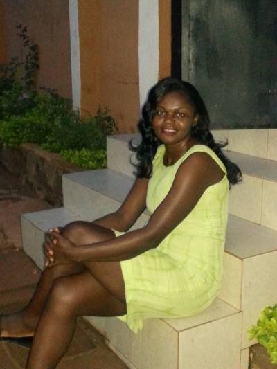 Delphine 49 ans Yaoundé Cameroun