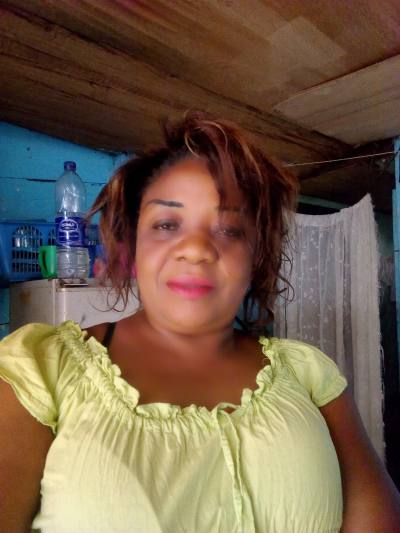 Thérèse 49 ans Yaoundé Cameroun