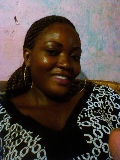 Nicole 32 ans Yaoundé Cameroun