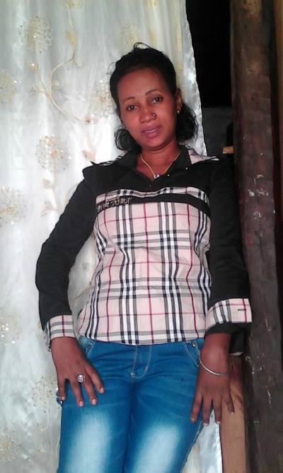 Ernestine 35 Jahre Ambilobe Madagaskar