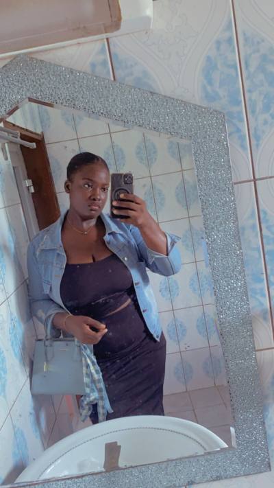 Emilia 27 ans Douala Cameroun Cameroun