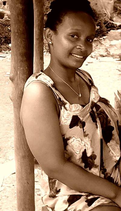 Saida 33 Jahre Toamasina Madagaskar