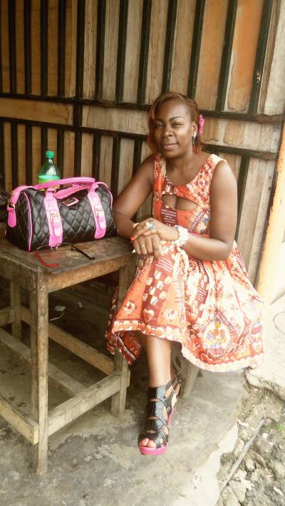 Nathalie 37 ans Douala Cameroun