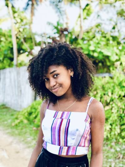 Francine 25 ans Antalaha  Madagascar