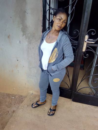 Rosalie 47 ans Yaoundé Cameroun