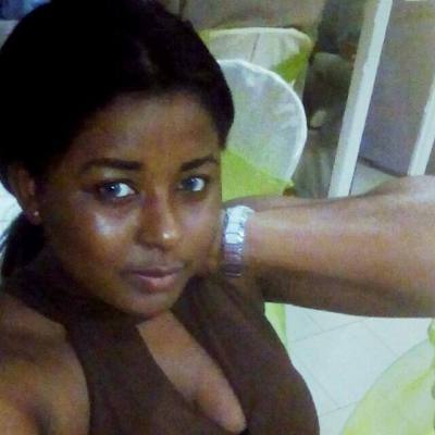 Rayissa 31 Jahre Yaoundé  Kamerun