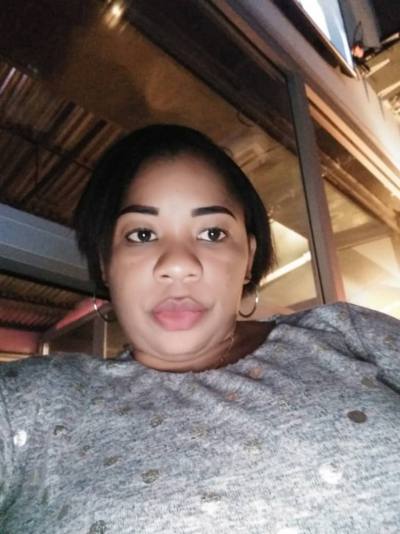 Leonie 31 ans Mfou Cameroun