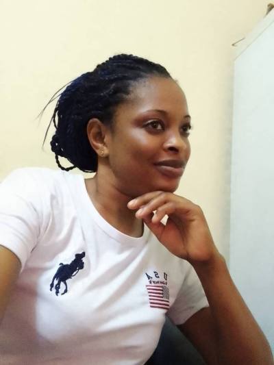 Gaelle 31 ans Yaounde Cameroun