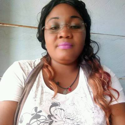 Nancy 37 Jahre Mbalmayo  Kamerun