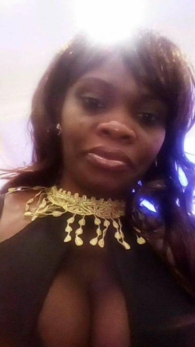 Isabelle 46 Jahre Douala Kamerun