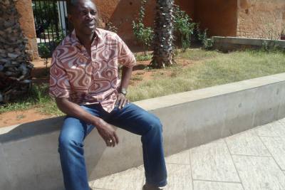 Sam 54 ans Douala Cameroun