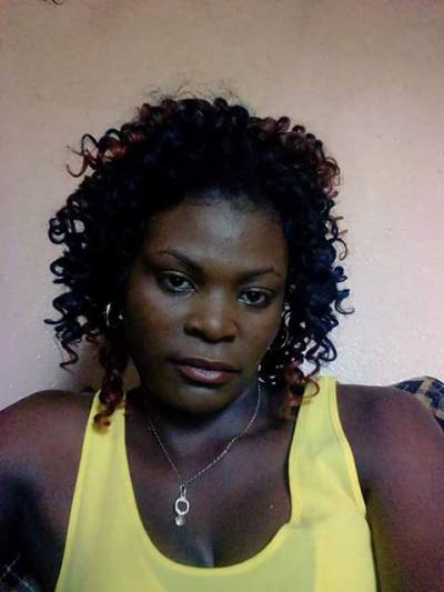 Raissa 32 ans Yaounde Cameroun