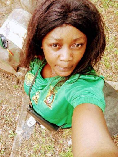 Valerie 34 years Nfoundi Cameroon