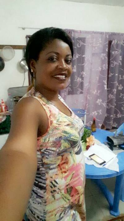Anne  41 ans Douala Cameroun