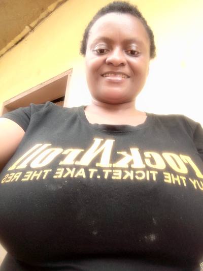 Rosalie 48 ans Yaounde Cameroun