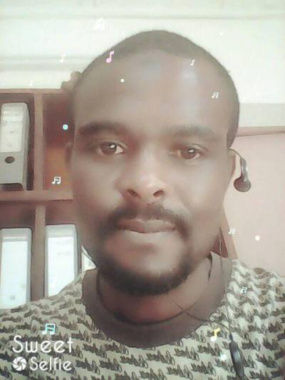Mohamed 43 ans Yaoundé Cameroun