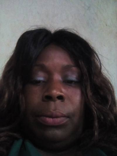 Marie 43 Jahre Yaoundé Kamerun