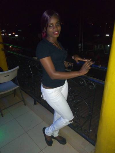 Christiane 34 ans Yaoundé Cameroun