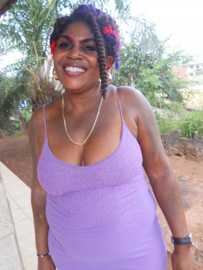 Marie germaine 44 ans Yaounde Cameroun