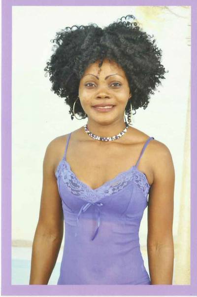 Roseline 46 Jahre Yaounde Kamerun