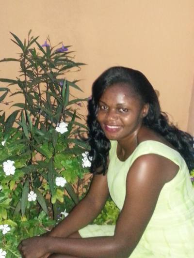 Delphine 49 Jahre Yaoundé Kamerun