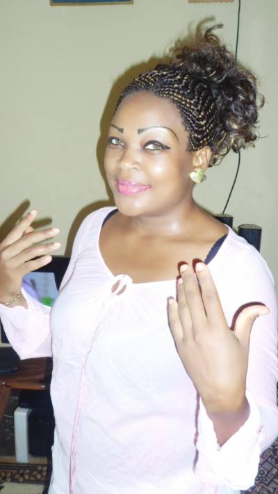 Marienne  41 ans Yaoundé Cameroun