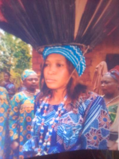 Sabine 36 Jahre Yaoundé Kamerun