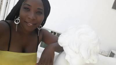 Sandra 37 Jahre Yaoundé Kamerun