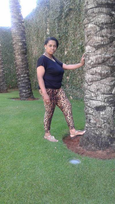 Leonceline 37 ans Toamasina Madagascar