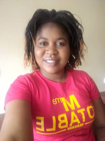 Eugenie 35 Jahre Yaoundé Kamerun