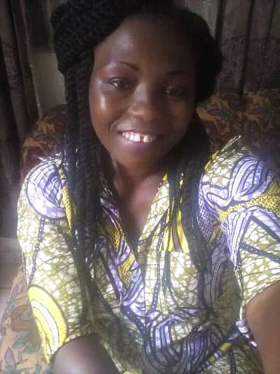 Sonia 39 Jahre Douala Kamerun