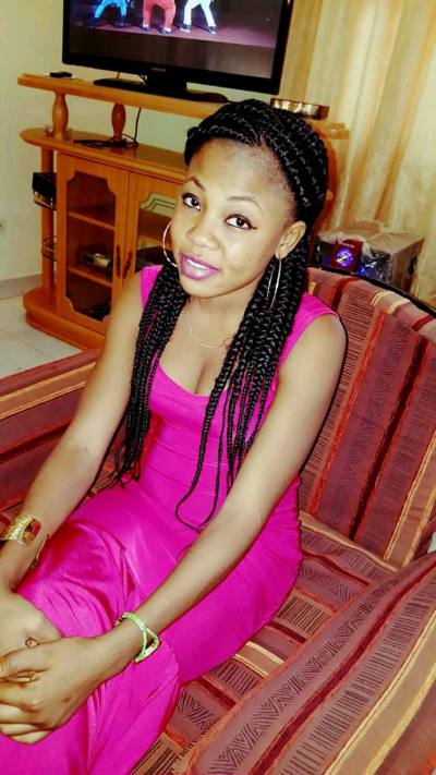 Naomie 36 years Cotonou  Benign