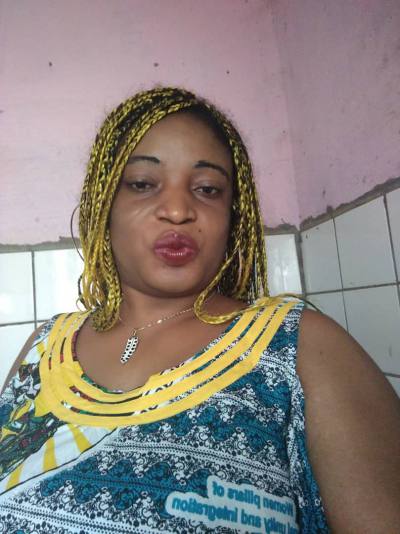 Caroline 42 years Yaoundé Cameroon