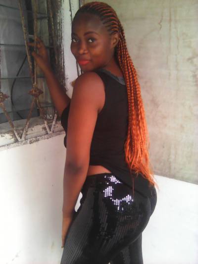 Daniella 32 ans Douala Cameroun