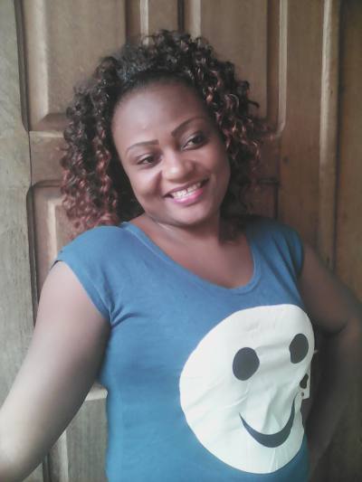 Miclange 37 ans Douala Cameroun